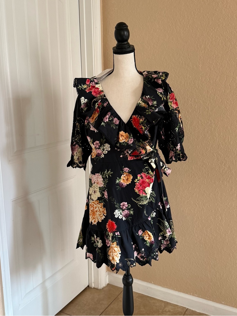 NWT Camilla Mini Wrap Dress Puff Sleeves “Adorn in Alexandria” Size Large